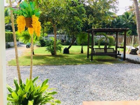 Pousada Nicha Pool Hua Hin